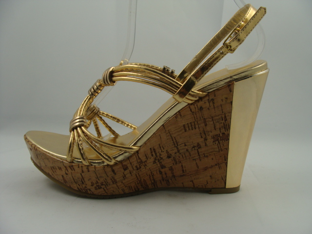 школьные туфли на танкетке