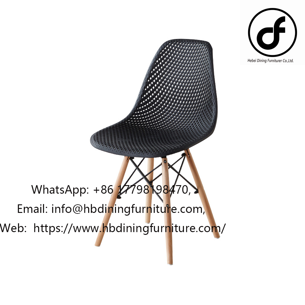 Beech leg plastic black dining chair